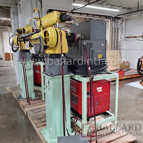 Fanuc ArcMate-120iC-3 robots